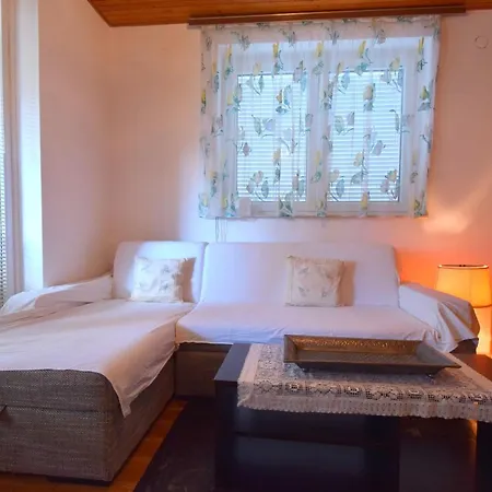 Angela Apartment *