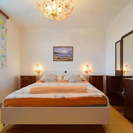 Angela * מאלינסקה